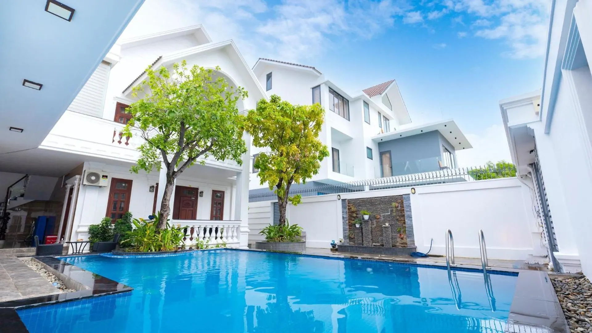 Palm Villa 37 - 6 Bedrooms & Pool In Vungtau Beach Vung Tau