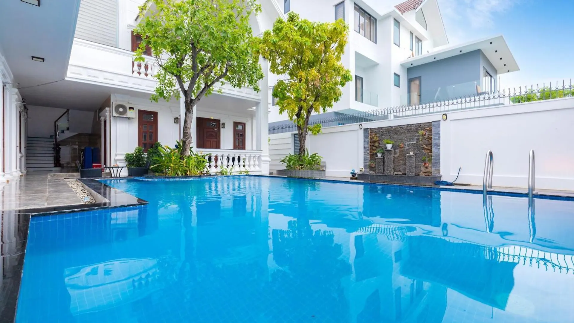 Palm Villa 37 - 6 Bedrooms & Pool In Vungtau Beach Vung Tau 0*,  Vietnam