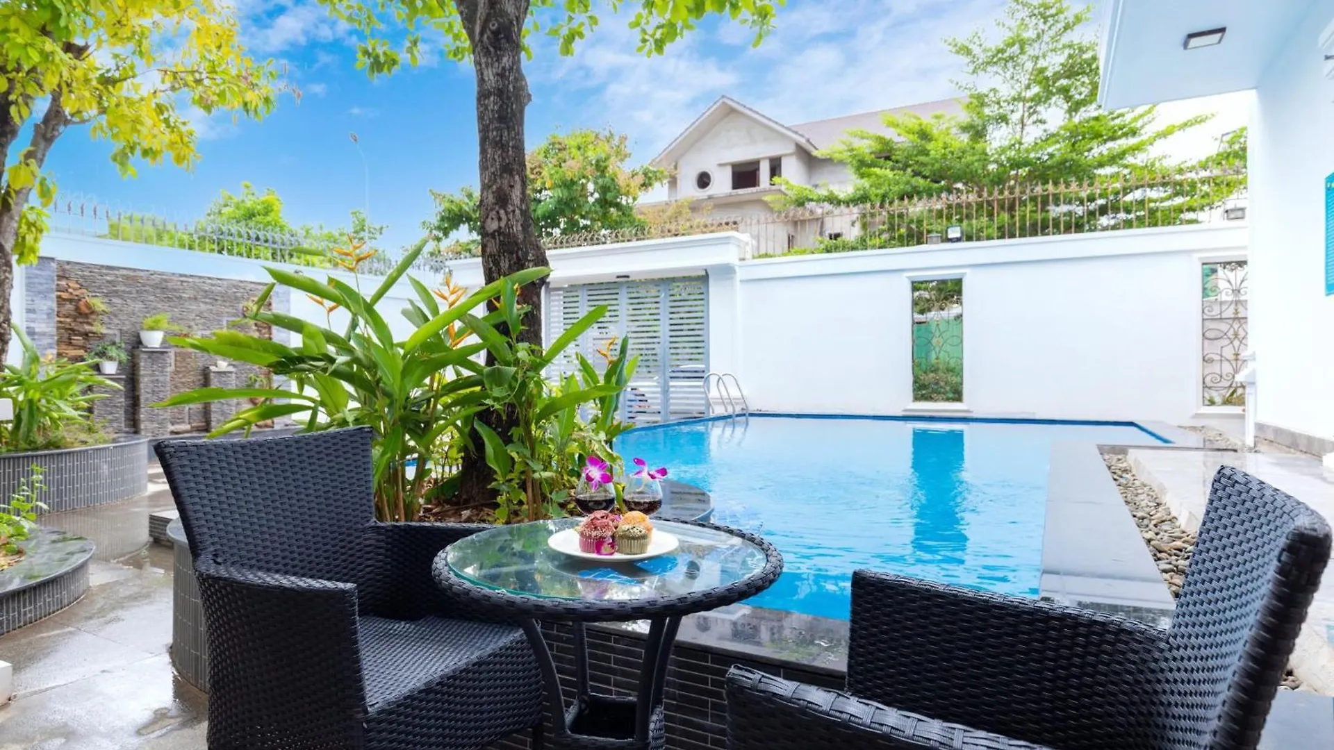 Palm Villa 37 - 6 Bedrooms & Pool In Vungtau Beach Vung Tau
