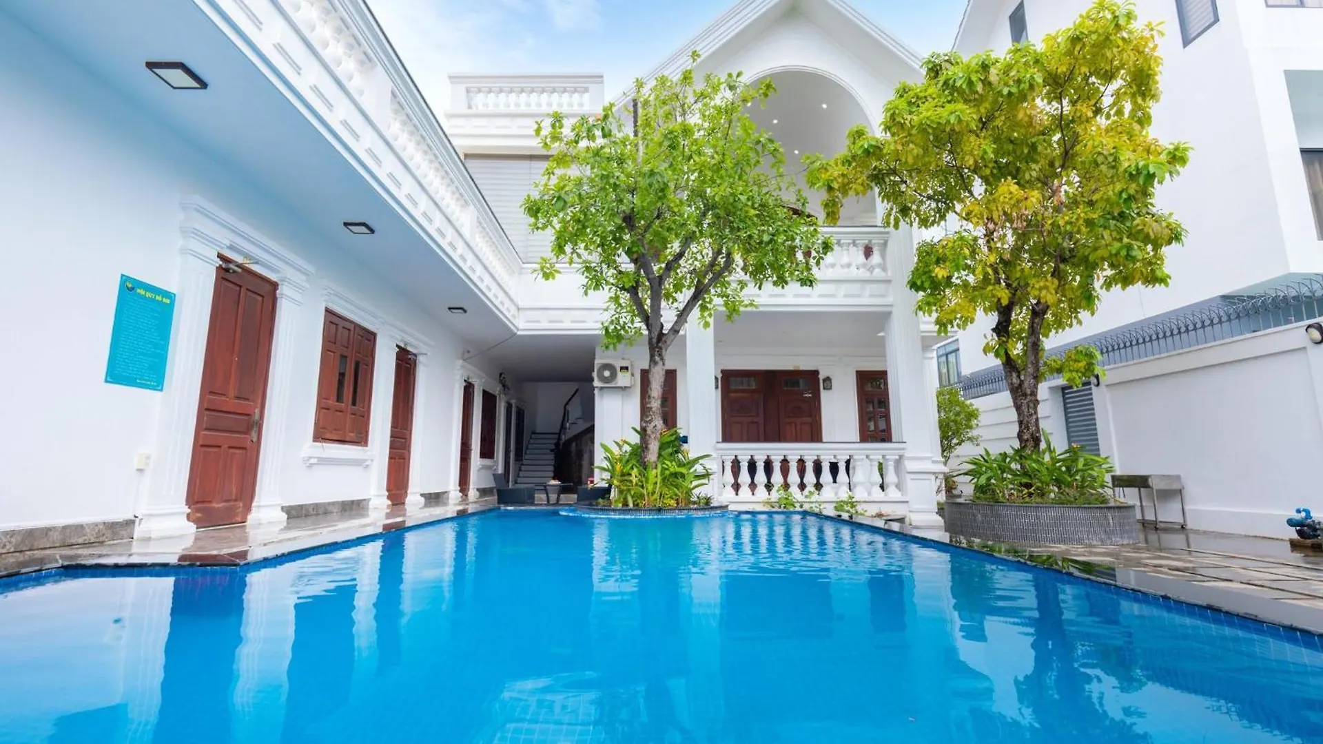 Palm Villa 37 - 6 Bedrooms & Pool In Vungtau Beach Vung Tau 0*,  Vietnam