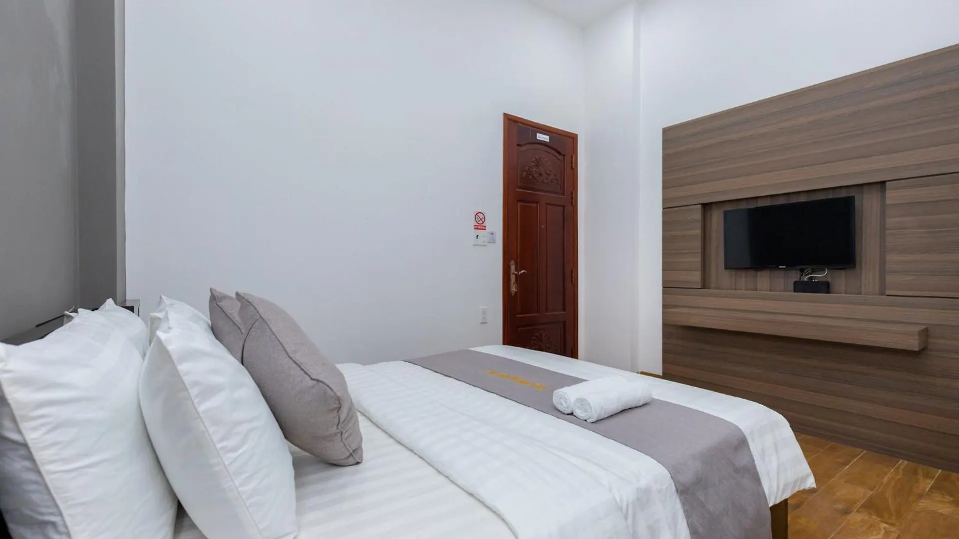Palm Villa 37 - 6 Bedrooms & Pool In Vungtau Beach Vung Tau